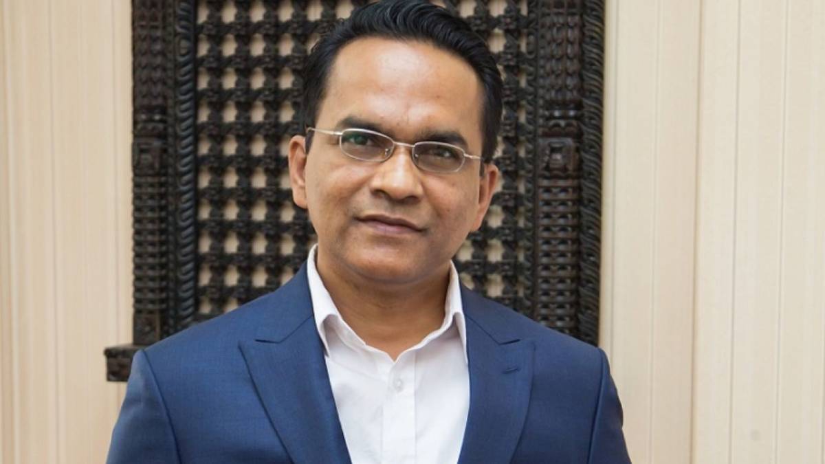 गभर्नरमा विश्व पौडेल नियुक्त